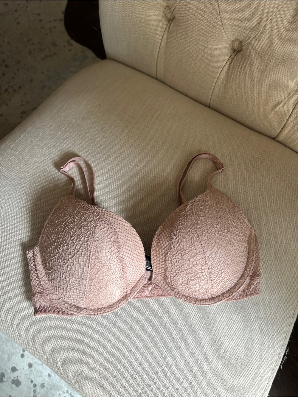 Victoria's Secret Very Sexy Dusty Pink Lace Push-Up Bra 32C